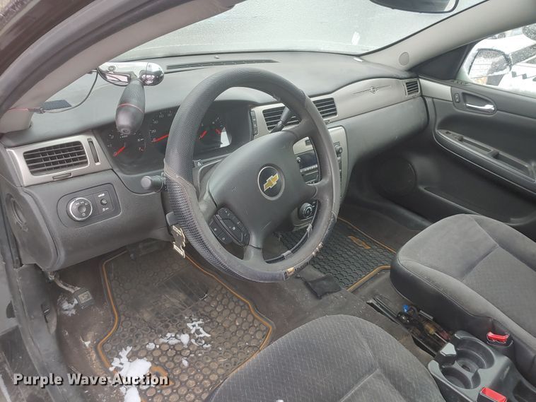 image for item HW9097 2014 Chevrolet Impala Police Cruiser