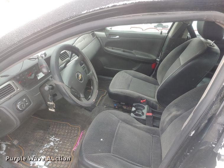 image for item HW9097 2014 Chevrolet Impala Police Cruiser