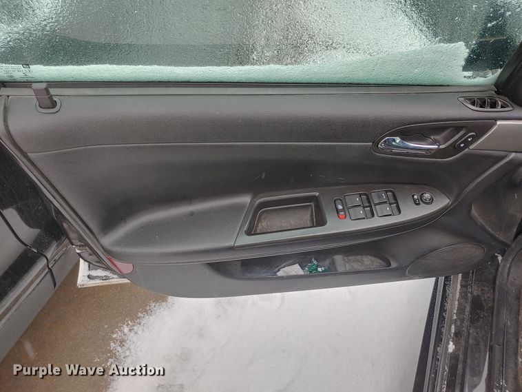 image for item HW9097 2014 Chevrolet Impala Police Cruiser