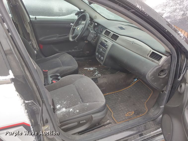 image for item HW9097 2014 Chevrolet Impala Police Cruiser