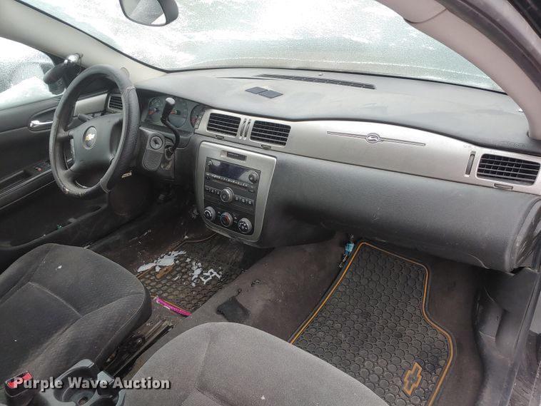 image for item HW9097 2014 Chevrolet Impala Police Cruiser