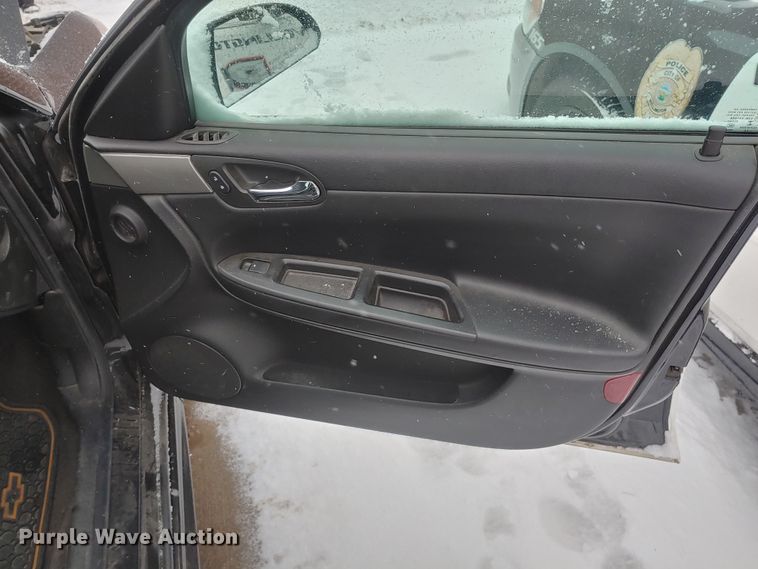 image for item HW9097 2014 Chevrolet Impala Police Cruiser