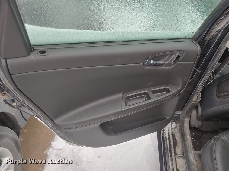 image for item HW9097 2014 Chevrolet Impala Police Cruiser