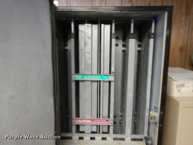 image for item HW9099 Vending machine