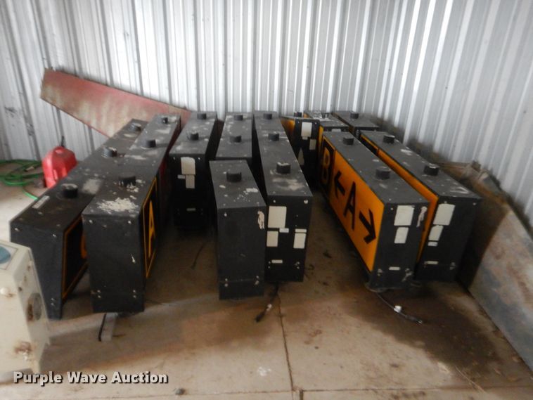 image for item HW9100 Approximately 11 runway taxi directional signs