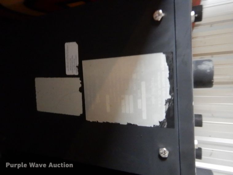 image for item HW9100 Approximately 11 runway taxi directional signs