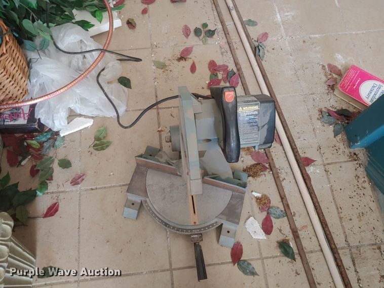 image for item HW9114 Wood working tools