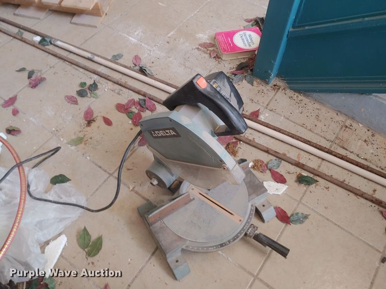 image for item HW9114 Wood working tools