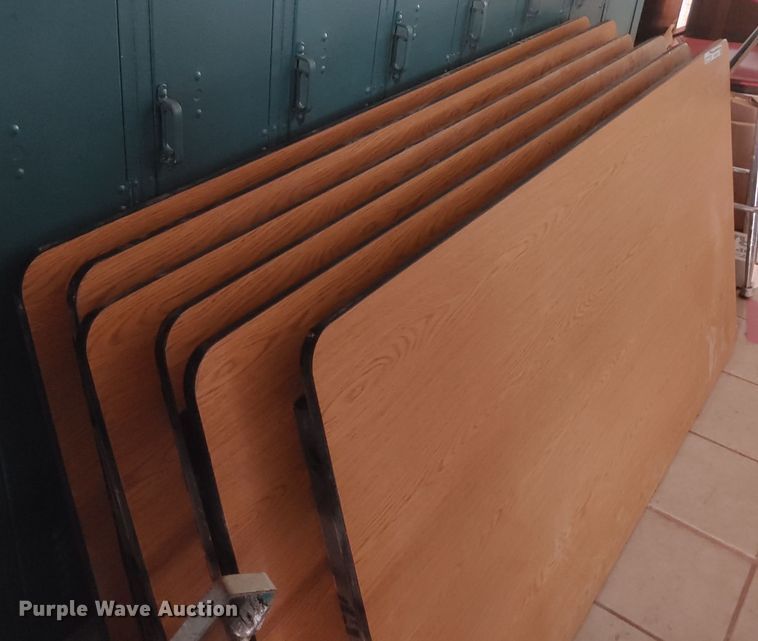 image for item HW9116 Approximately 9 wood folding tables