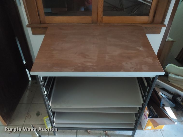 image for item HW9116 Approximately 9 wood folding tables