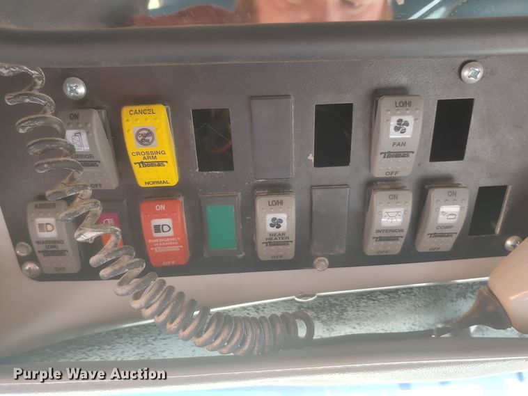 image for item HW9117 2001 GMC Savana G3500  school bus