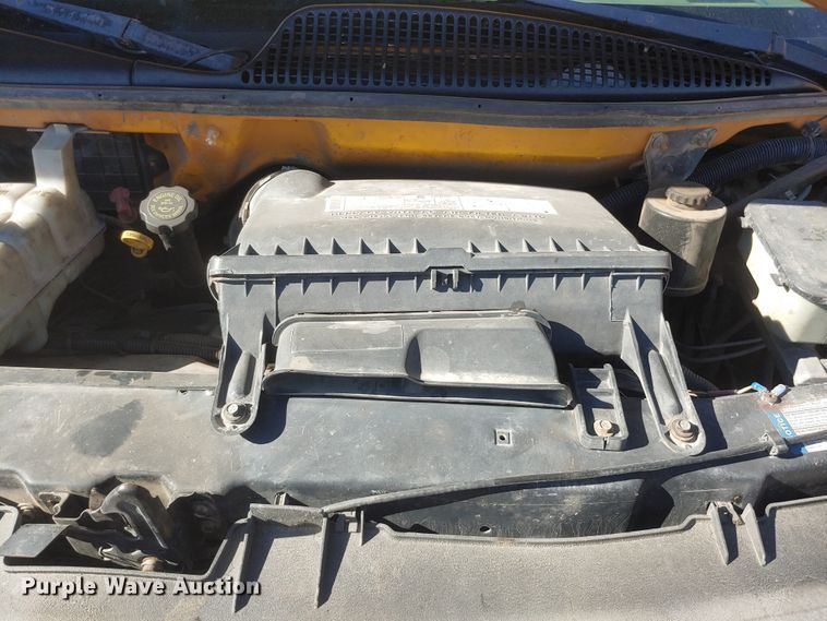 image for item HW9117 2001 GMC Savana G3500  school bus