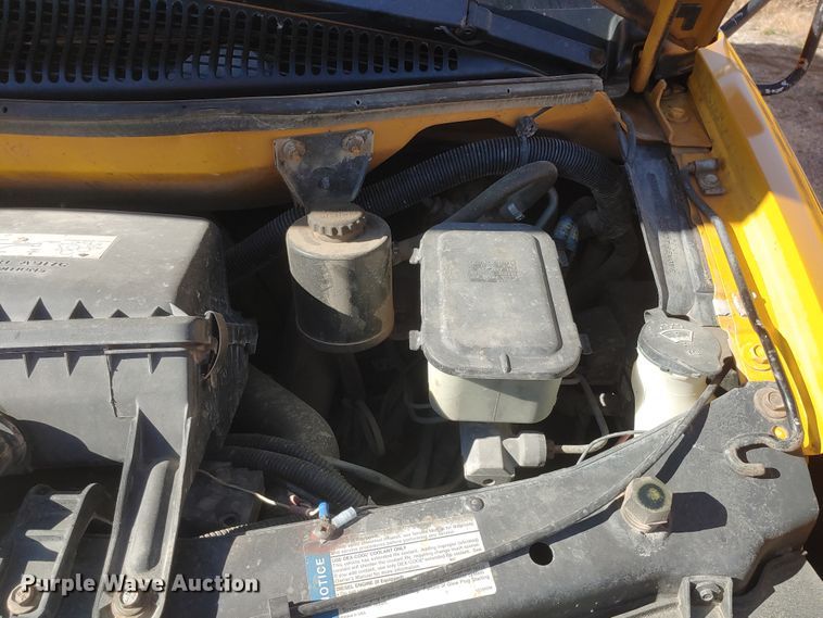 image for item HW9117 2001 GMC Savana G3500  school bus