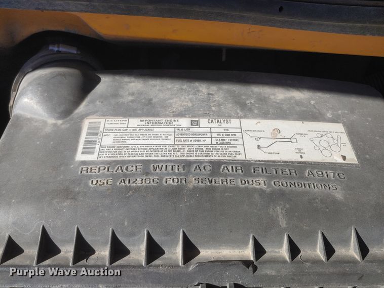 image for item HW9117 2001 GMC Savana G3500  school bus