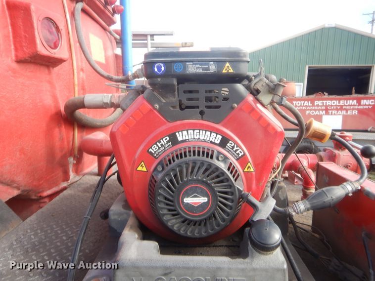 image for item HW9129 1986 International 2375  pumper fire truck