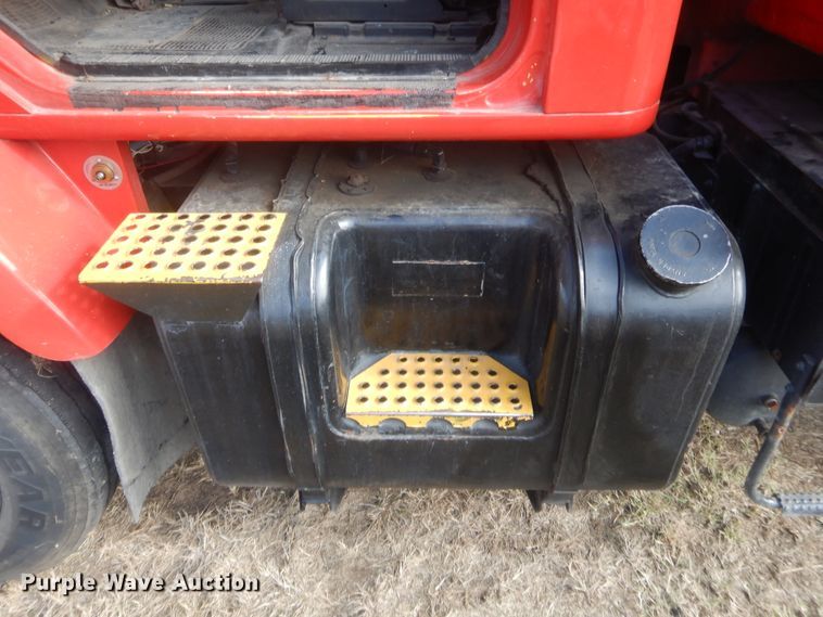 image for item HW9129 1986 International 2375  pumper fire truck