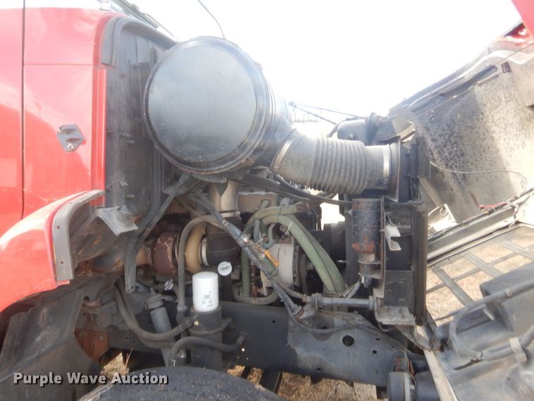 image for item HW9129 1986 International 2375  pumper fire truck