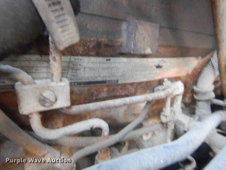 image for item HW9129 1986 International 2375  pumper fire truck