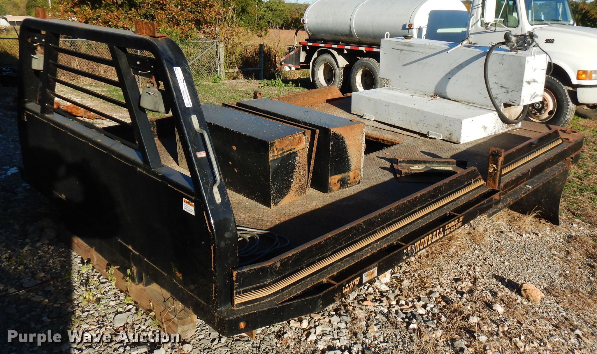 Cannonball LLWW hydraulic bale bed in Salina, OK Item FW9752 sold