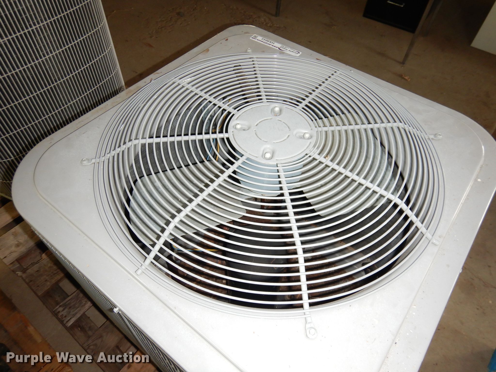 Carrier 24abb342a300 Ac Condenser In Lawrence Ks Item Ha9843 Sold Purple Wave