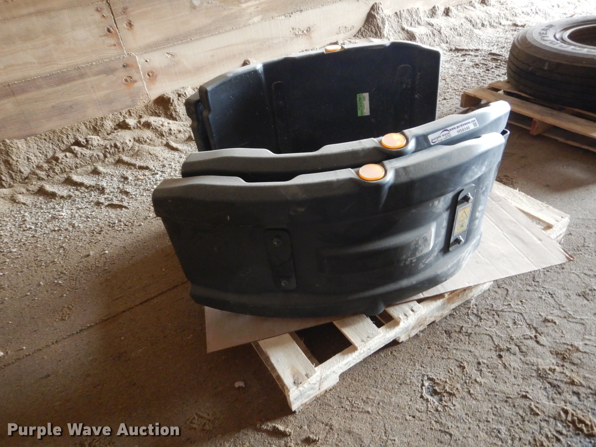 (4) poly motor grader fenders in Hampton, IA | Item HS9340 sold ...