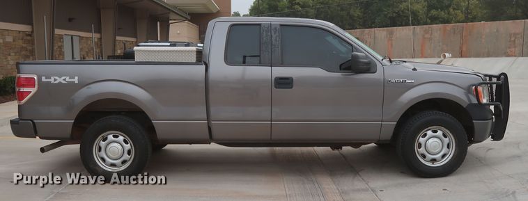 image for item HW9001 2014 Ford F150  SuperCab pickup truck