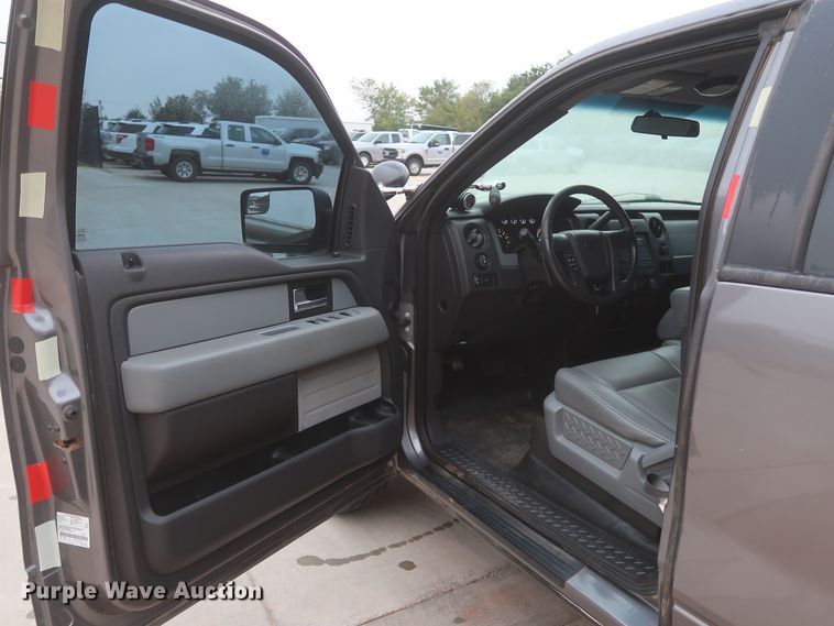 image for item HW9001 2014 Ford F150  SuperCab pickup truck