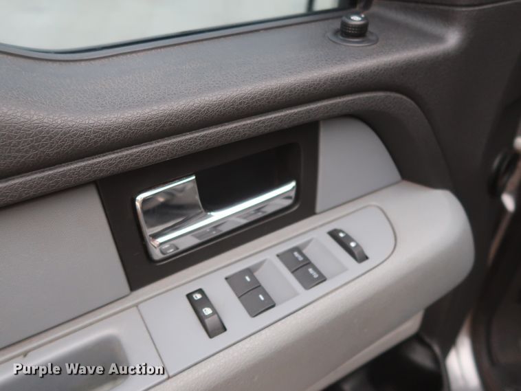 image for item HW9001 2014 Ford F150  SuperCab pickup truck