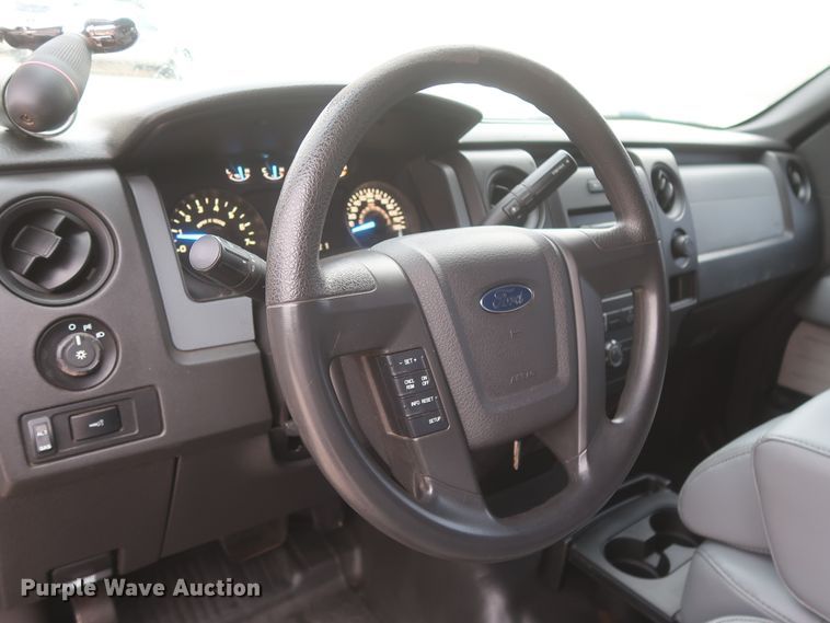 image for item HW9001 2014 Ford F150  SuperCab pickup truck