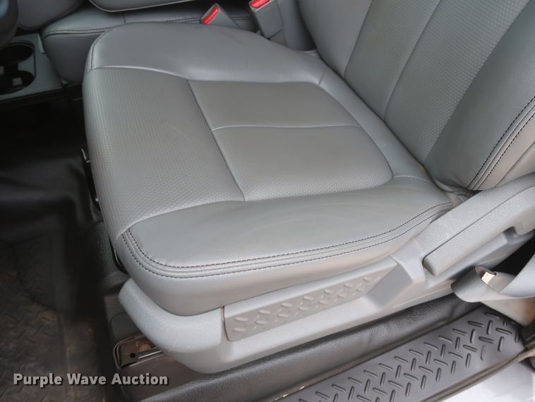 image for item HW9001 2014 Ford F150  SuperCab pickup truck