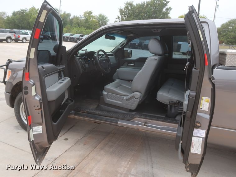 image for item HW9001 2014 Ford F150  SuperCab pickup truck