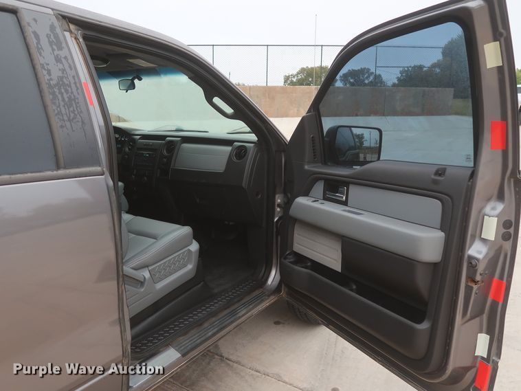 image for item HW9001 2014 Ford F150  SuperCab pickup truck