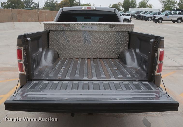 image for item HW9001 2014 Ford F150  SuperCab pickup truck