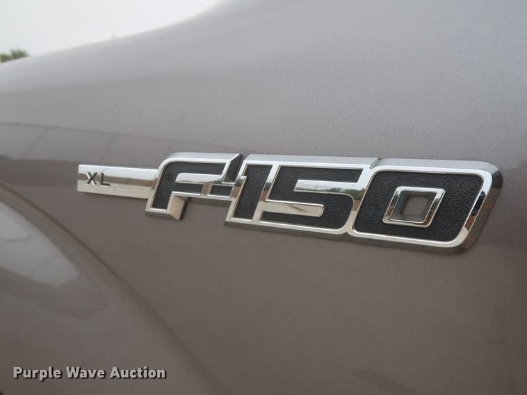 image for item HW9001 2014 Ford F150  SuperCab pickup truck