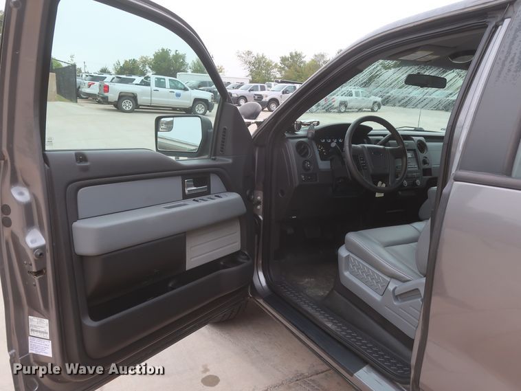 image for item HW9002 2014 Ford F150  SuperCab pickup truck