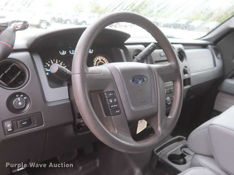 image for item HW9002 2014 Ford F150  SuperCab pickup truck