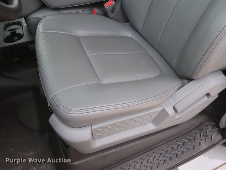 image for item HW9002 2014 Ford F150  SuperCab pickup truck