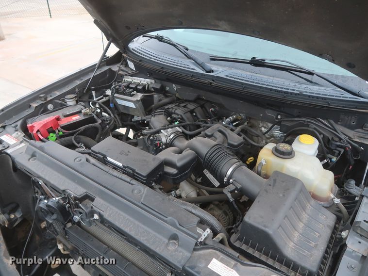 image for item HW9002 2014 Ford F150  SuperCab pickup truck