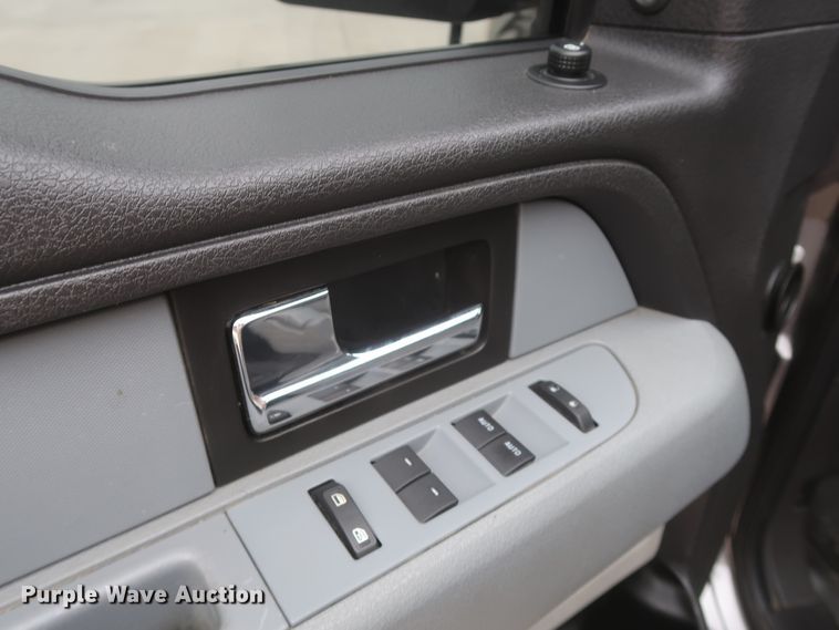 image for item HW9003 2014 Ford F150  SuperCab pickup truck