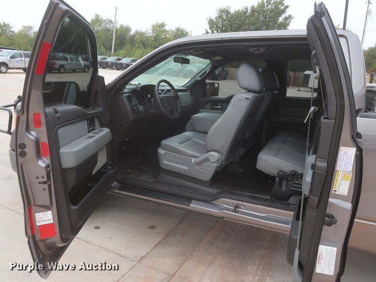 image for item HW9003 2014 Ford F150  SuperCab pickup truck