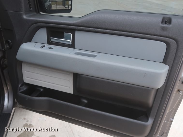 image for item HW9003 2014 Ford F150  SuperCab pickup truck