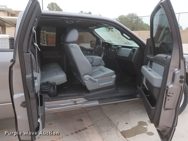 image for item HW9003 2014 Ford F150  SuperCab pickup truck