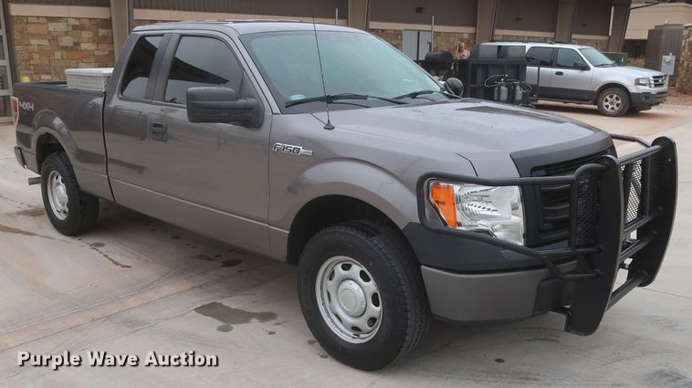 image for item HW9004 2014 Ford F150  SuperCab pickup truck