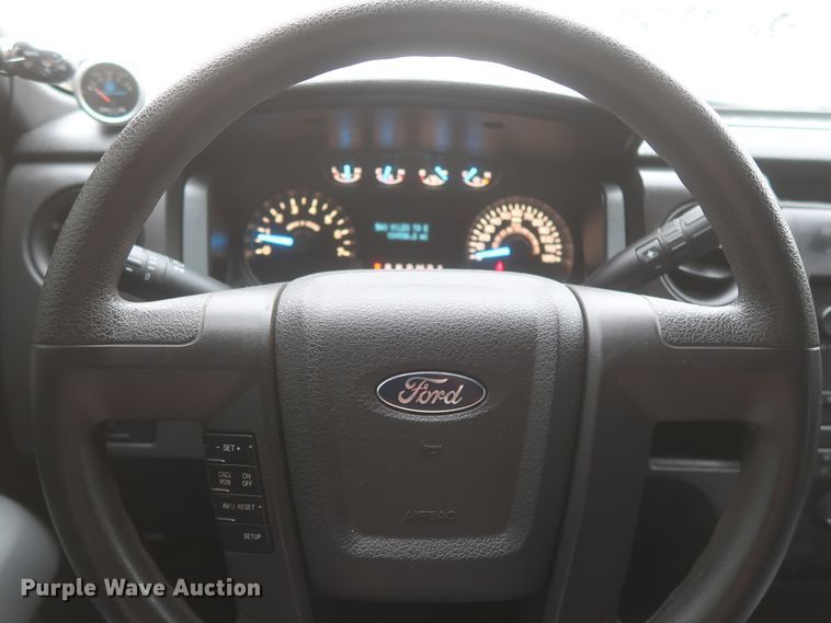 image for item HW9004 2014 Ford F150  SuperCab pickup truck