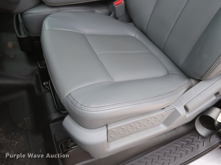 image for item HW9004 2014 Ford F150  SuperCab pickup truck