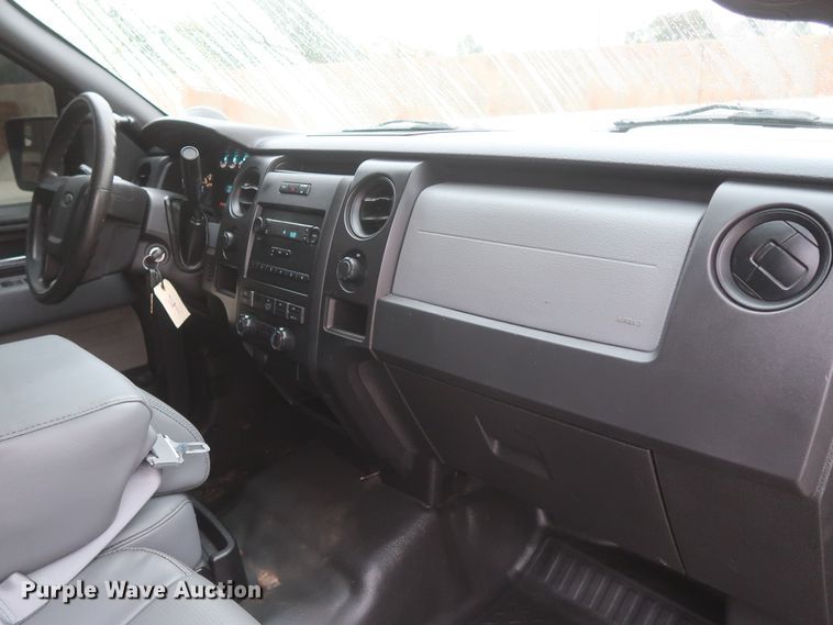 image for item HW9004 2014 Ford F150  SuperCab pickup truck