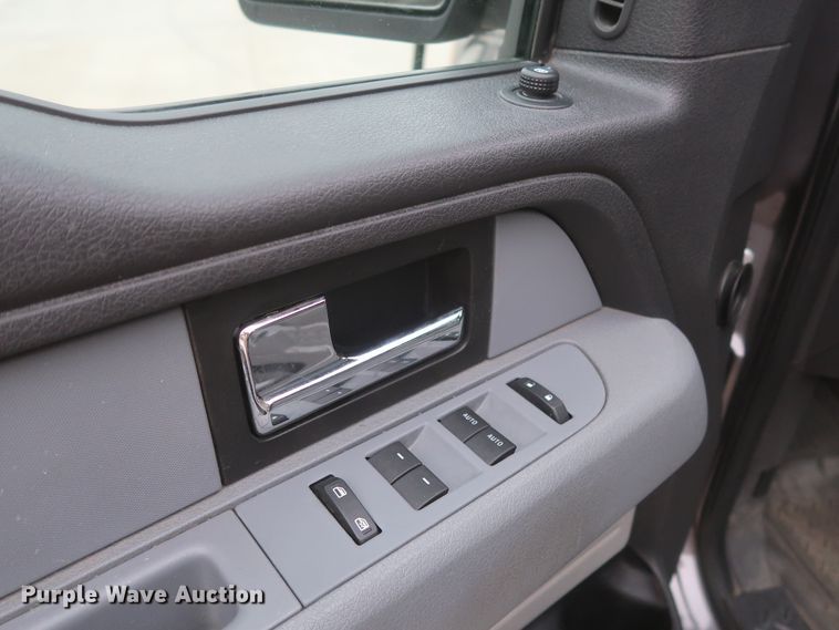 image for item HW9005 2014 Ford F150  SuperCab pickup truck