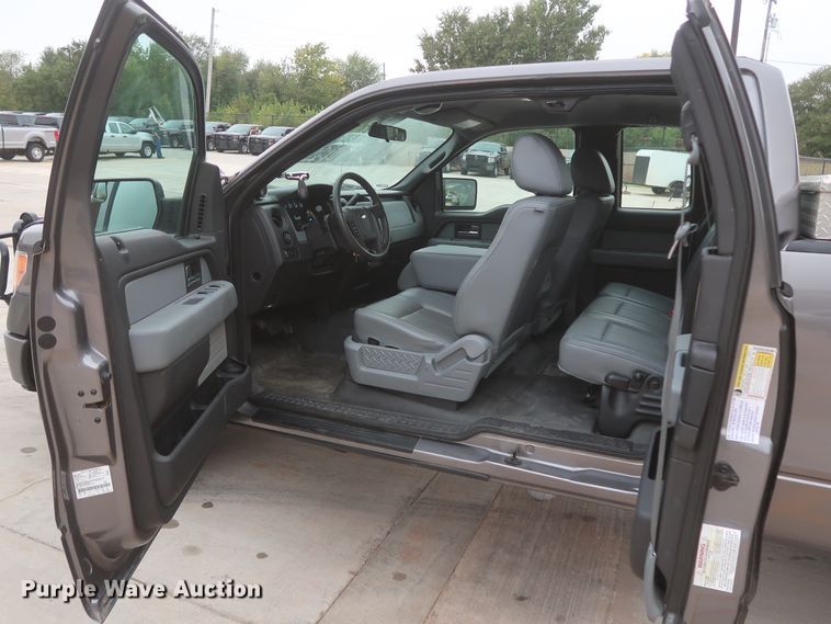 image for item HW9005 2014 Ford F150  SuperCab pickup truck