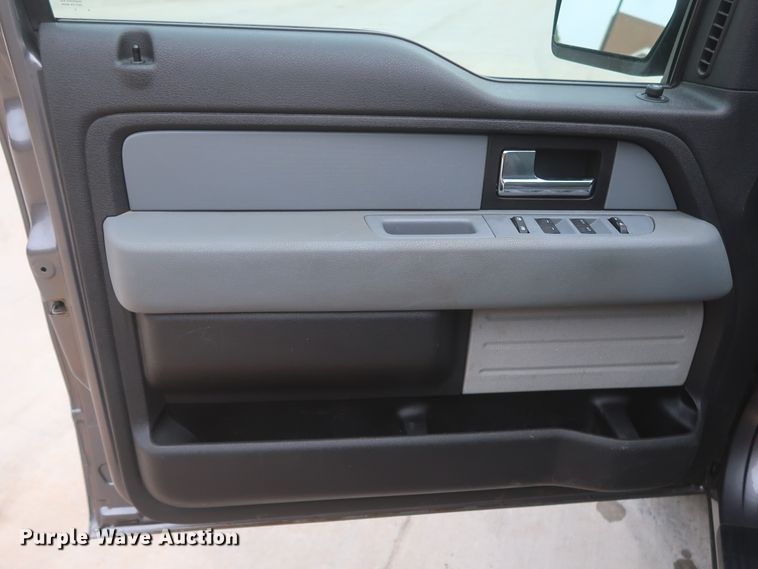 image for item HW9006 2014 Ford F150  SuperCab pickup truck