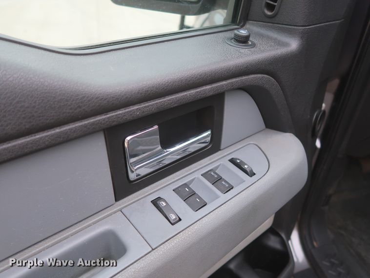 image for item HW9006 2014 Ford F150  SuperCab pickup truck